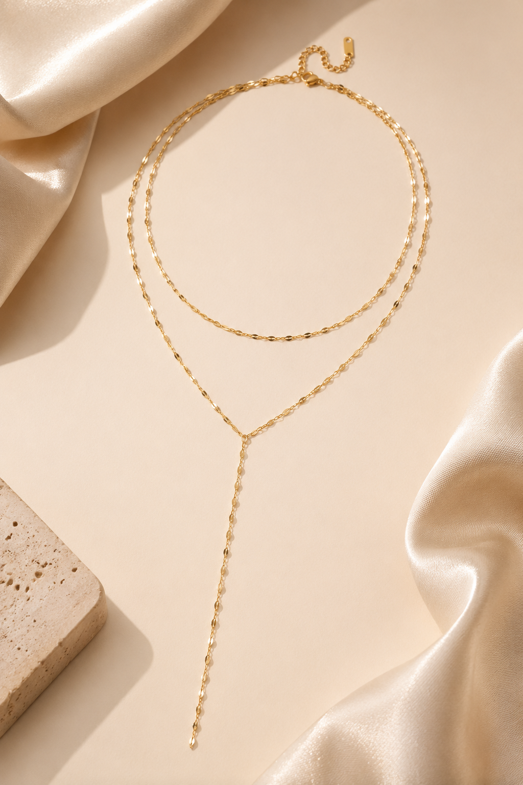 Collier plongeant doré